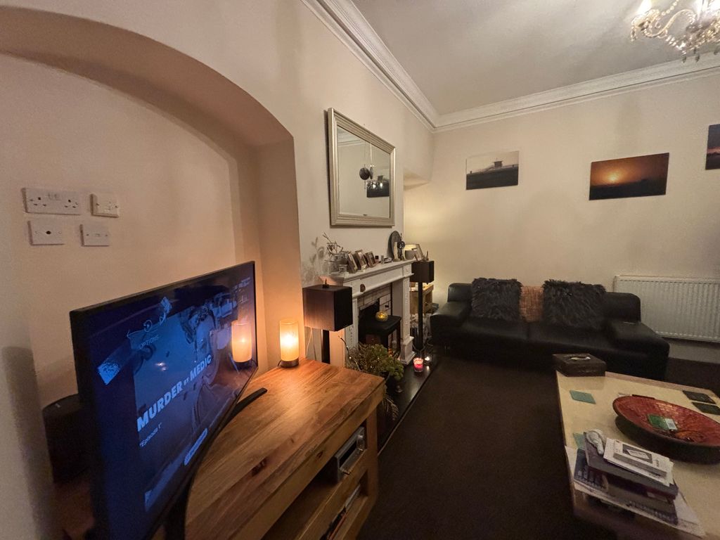 Property photo 3 of 16