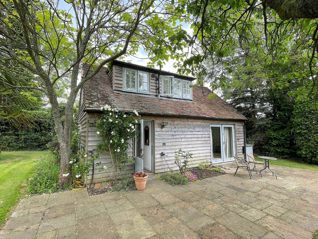 Property photo 1 of 27 Front (1)