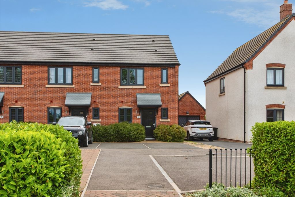 Property photo 1 of 19 Pbox-Img.Jpg