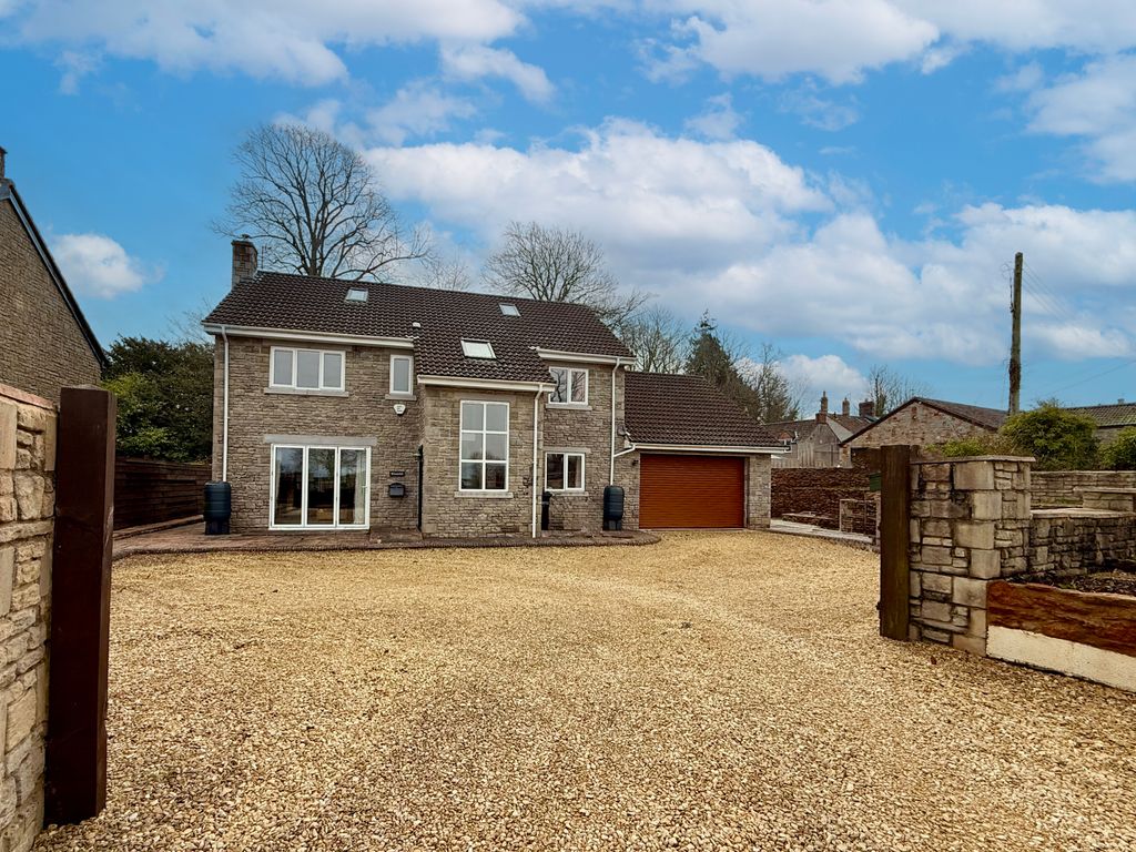 Property photo 1 of 17 Front View