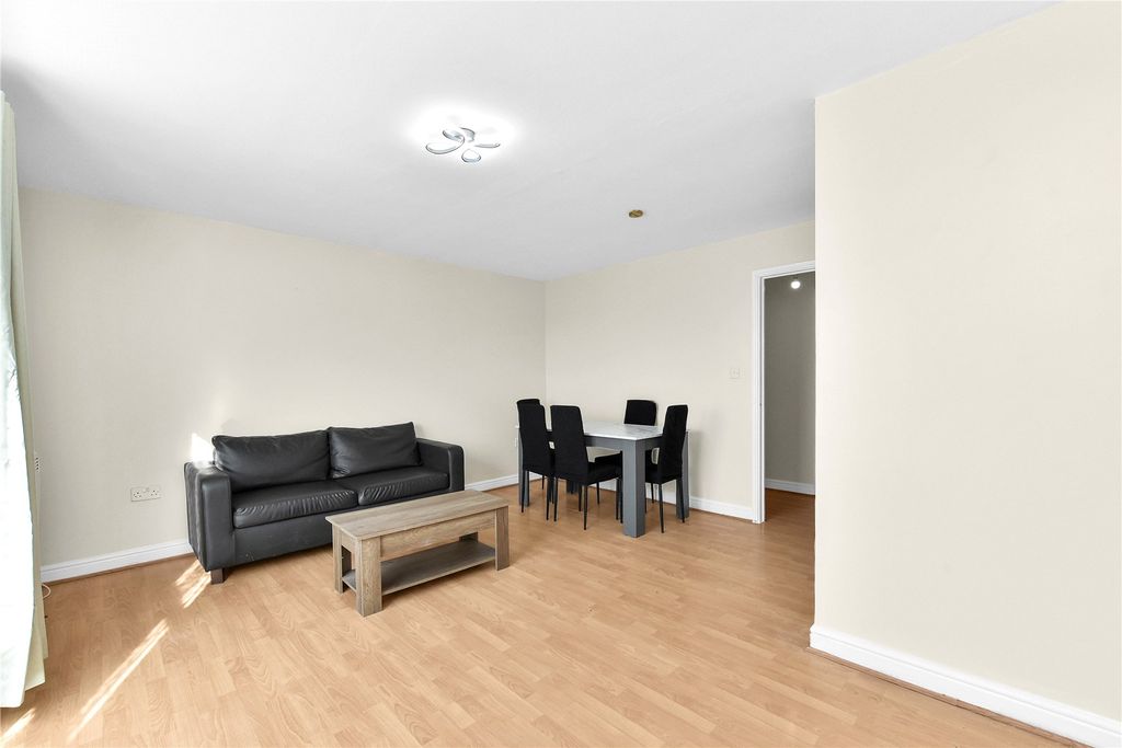 Property photo 1 of 16 Picture No. 13