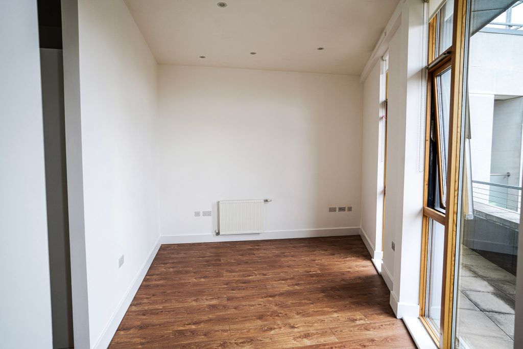 Property photo 2 of 12 Lavington Mansions (11).Jpg