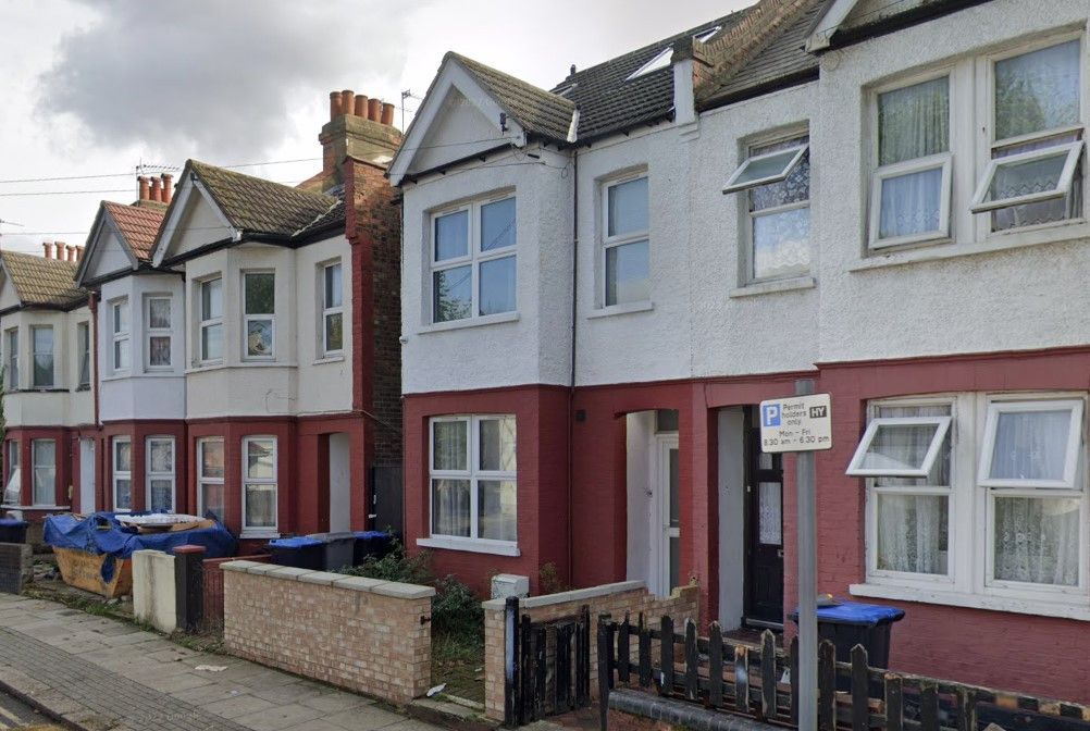 Property photo 1 of 5