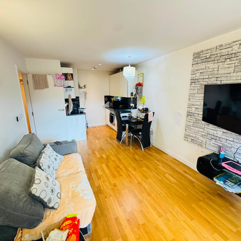 Property photo 2 of 7