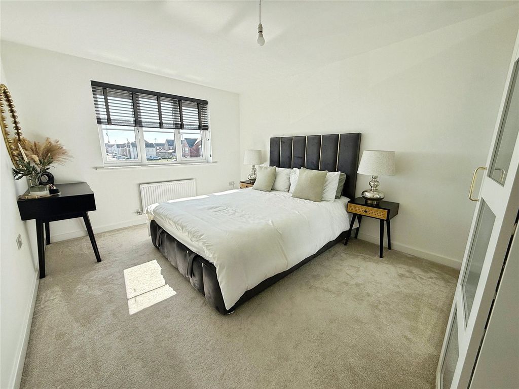 Property photo 3 of 16 Bedroom 2