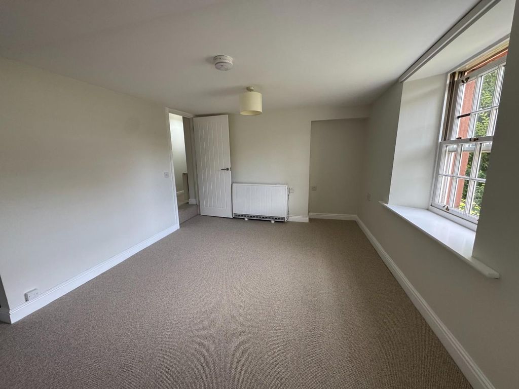 Property photo 3 of 9 Living Room