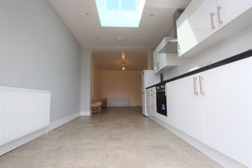 Property photo 3 of 11 Img_5237