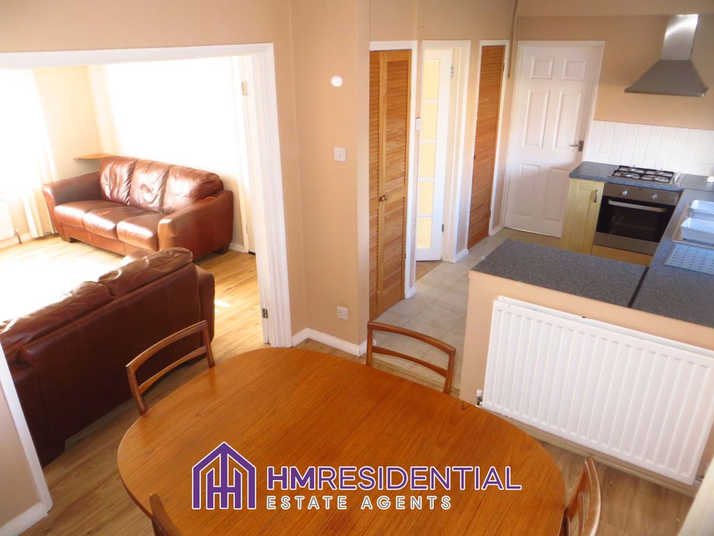 Property photo 3 of 12 770A52A6522748F26756ce01447Fe615