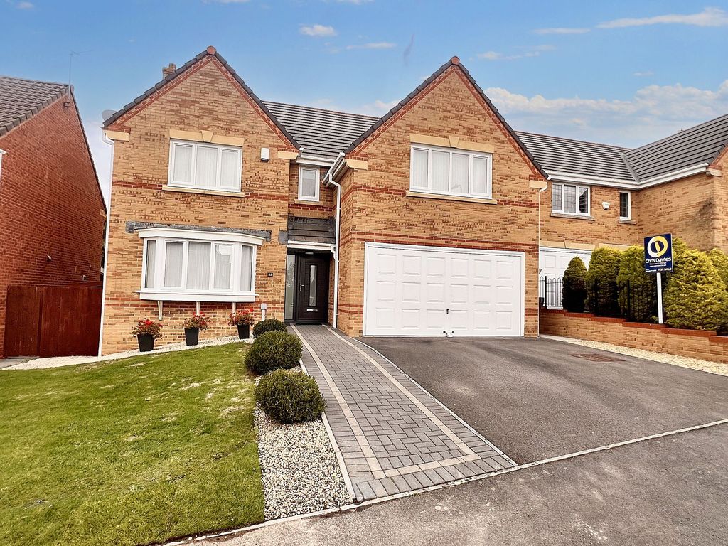 Property photo 1 of 34