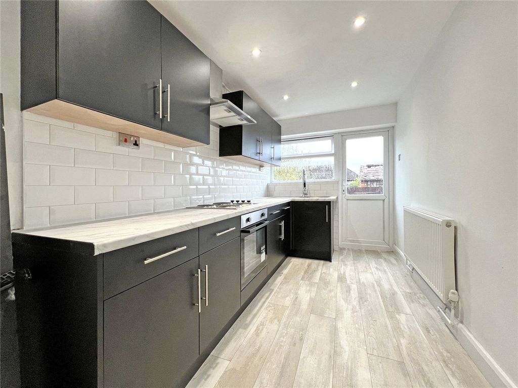 Property photo 2 of 10 Picture No. 04