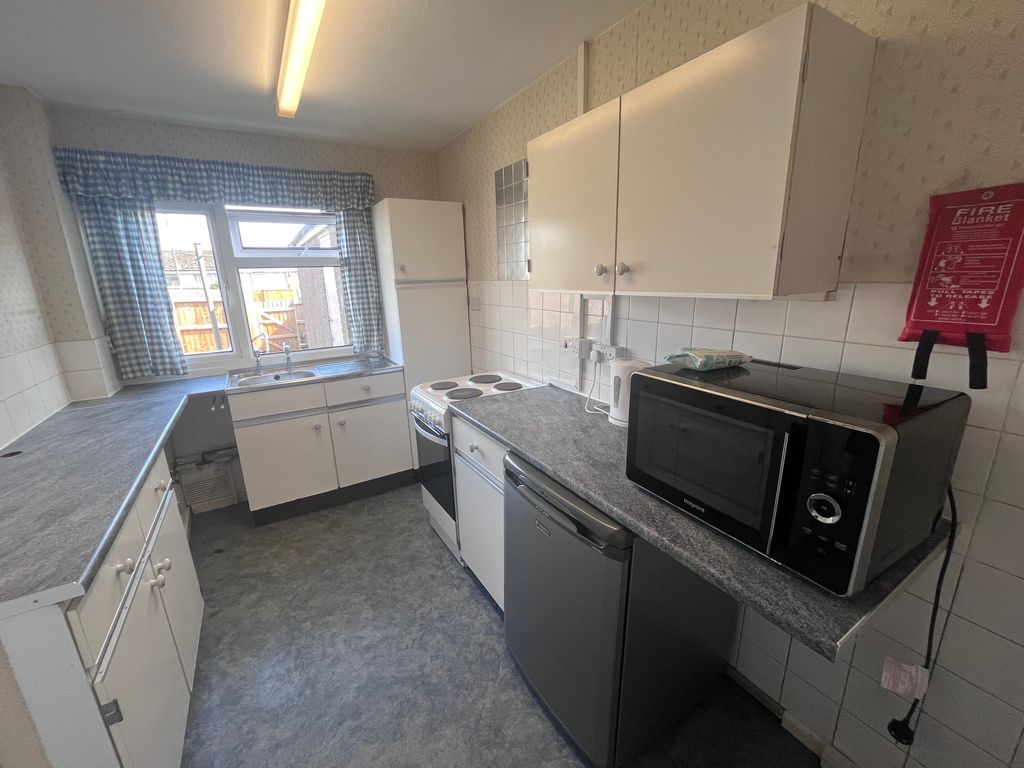 Property photo 2 of 11 Image