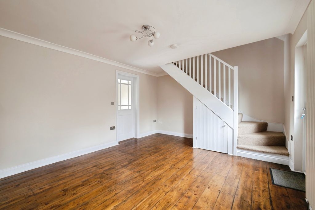 Property photo 3 of 14 Living Room