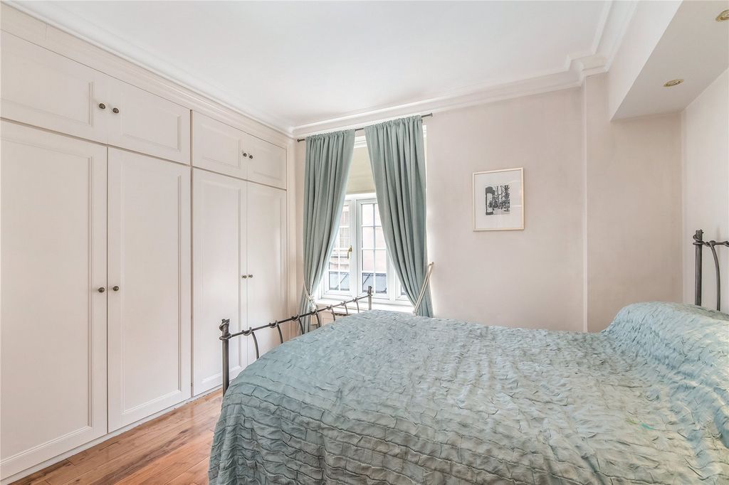 Property photo 3 of 8 Picture No. 09