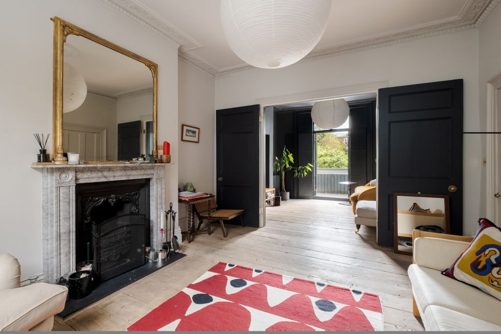 Property photo 1 of 28 St Pauls Place