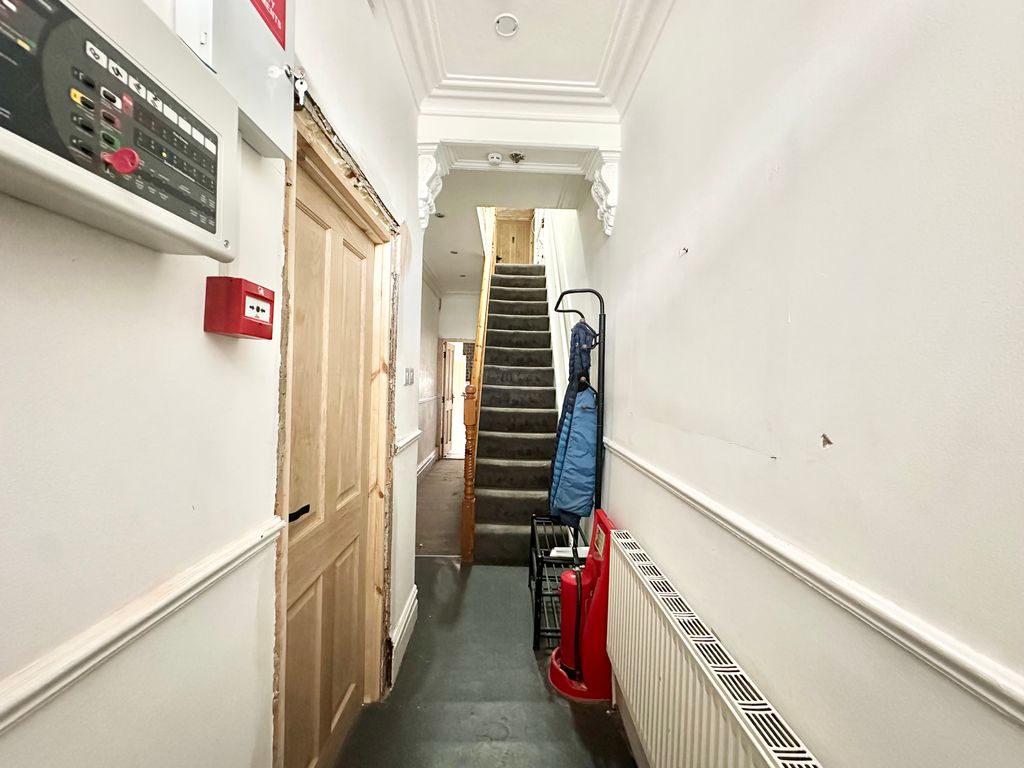 Property photo 2 of 26 Hallway