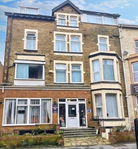 Property photo 1 of 12