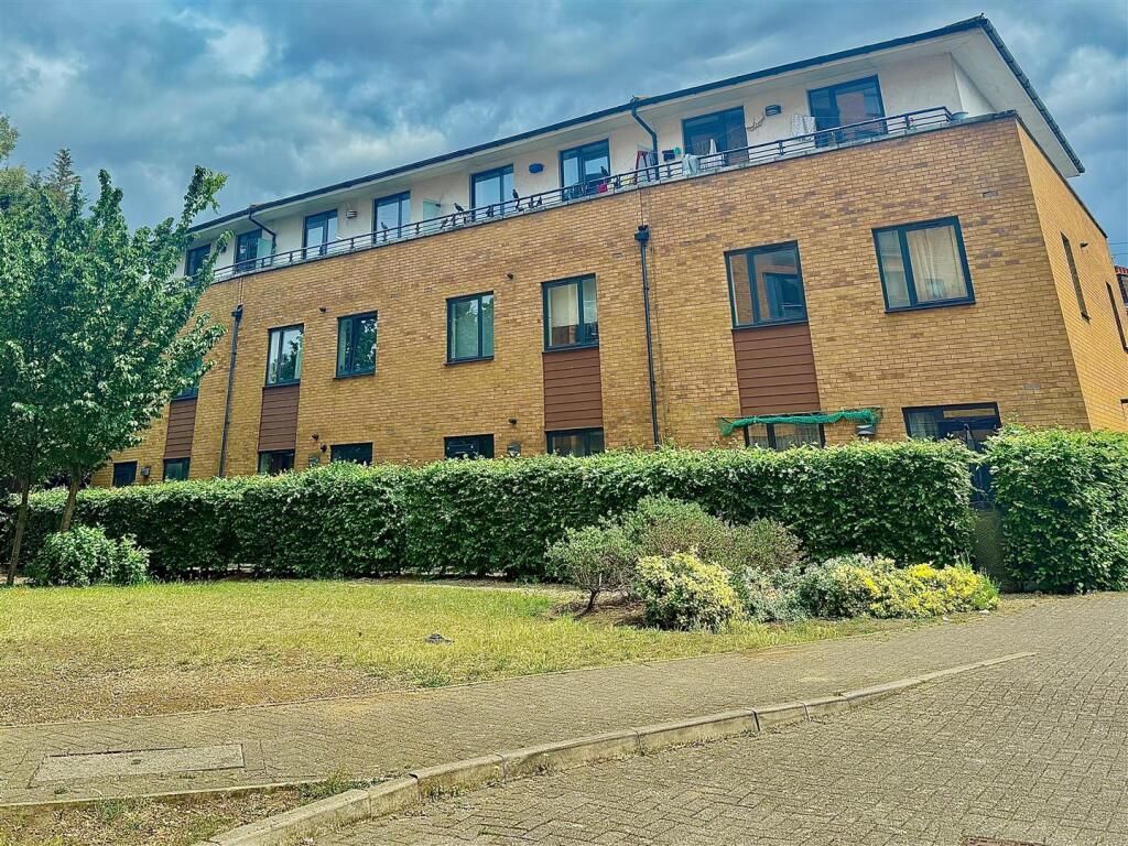 Property photo 3 of 8