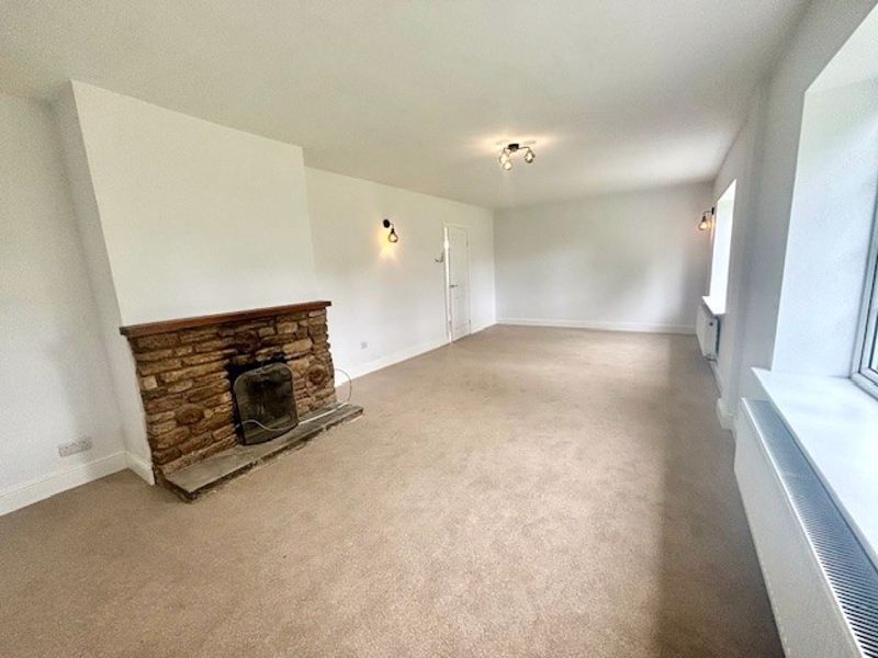 Property photo 3 of 10 Lounge/Dining Room