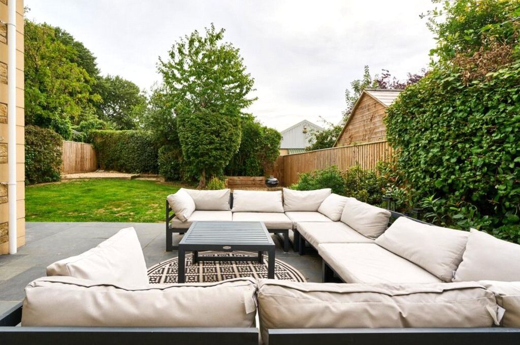 Property photo 2 of 11 Picture No. 09