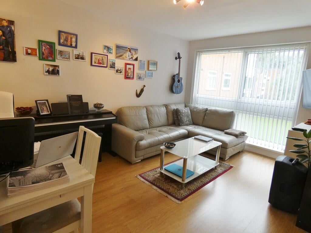 Property photo 3 of 9