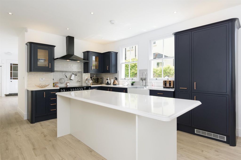 Property photo 3 of 25 87 Cathedral Road, Cardiff-Swpp-Web-14.Jpg