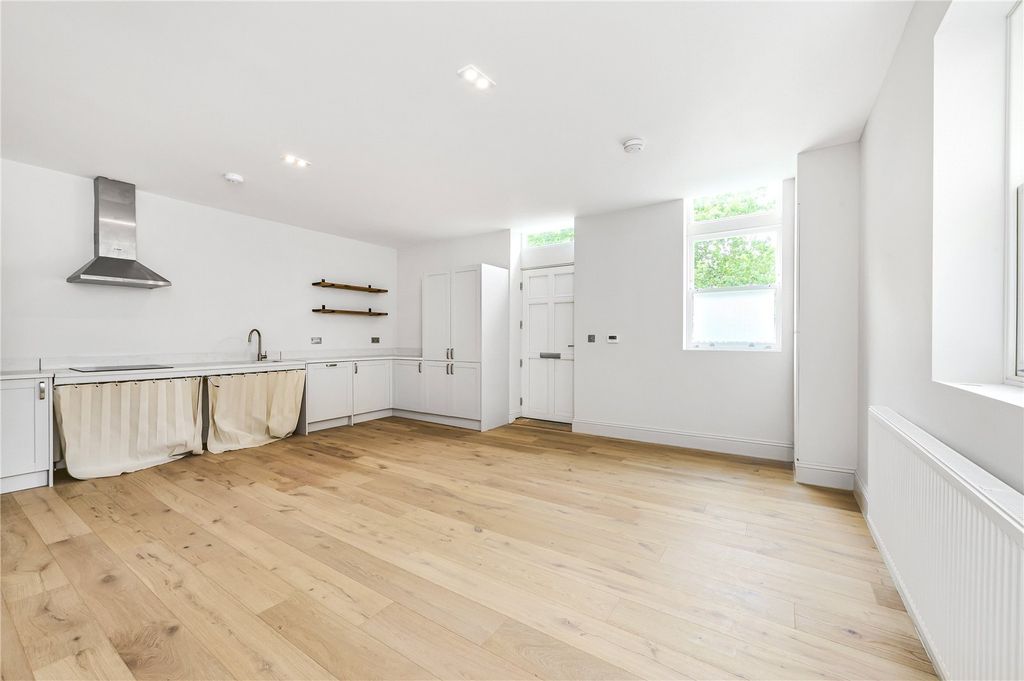 Property photo 1 of 12 Picture No. 09