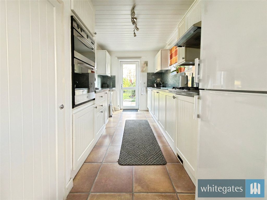 Property photo 3 of 17 Picture No. 19