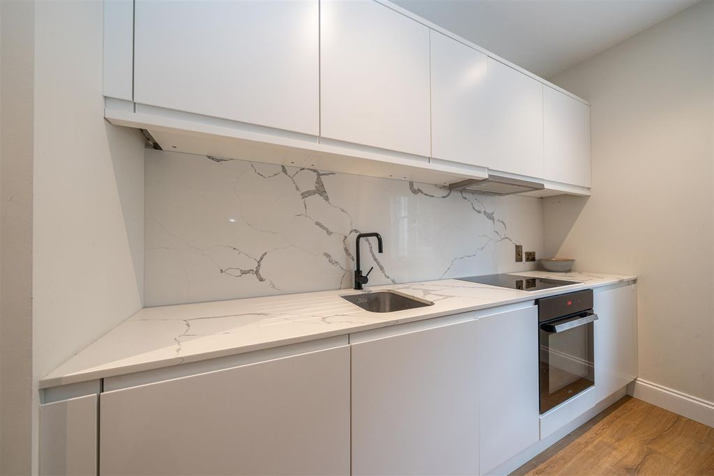 Property photo 3 of 13 27B-Alma-Road-08709.Jpg
