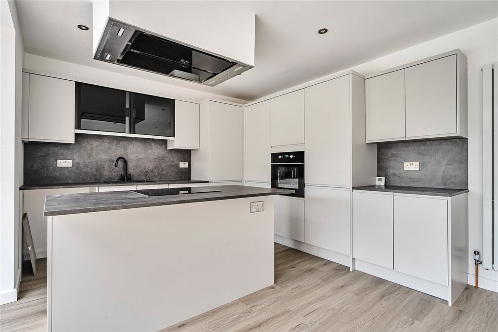 Property photo 3 of 23 Picture No. 03