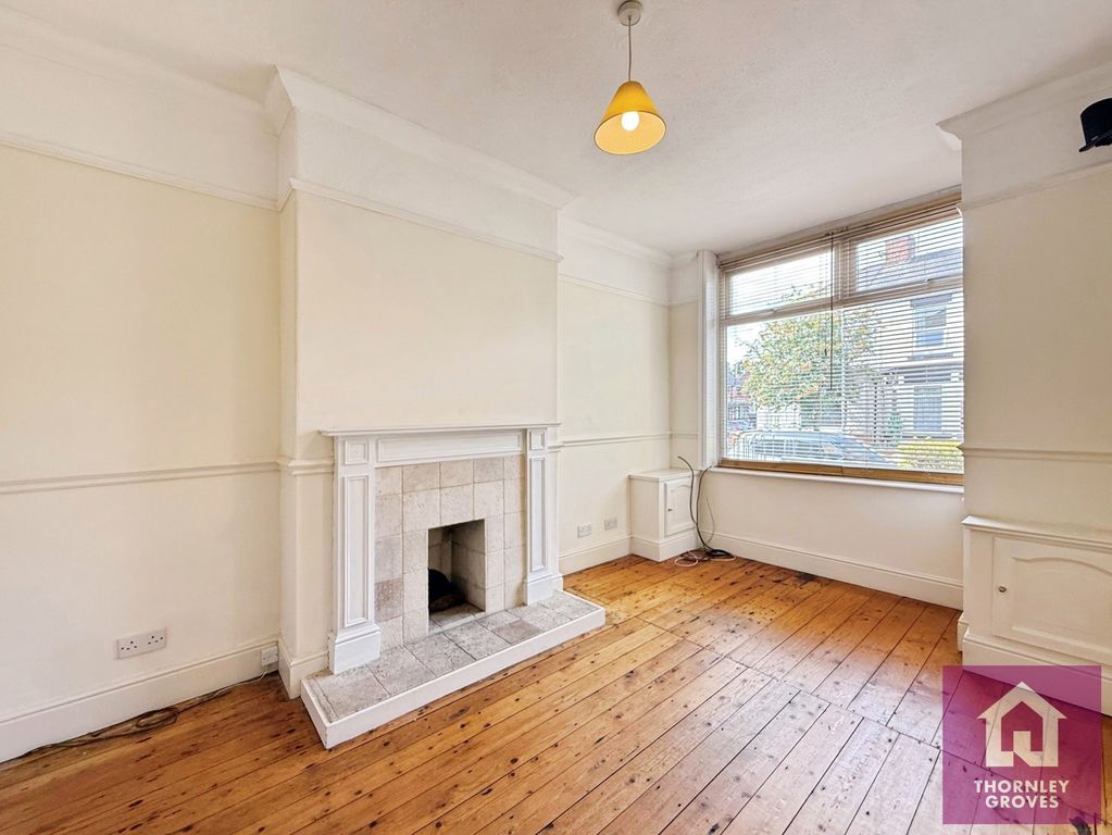 Property photo 2 of 11 Pbox-Img.Jpg