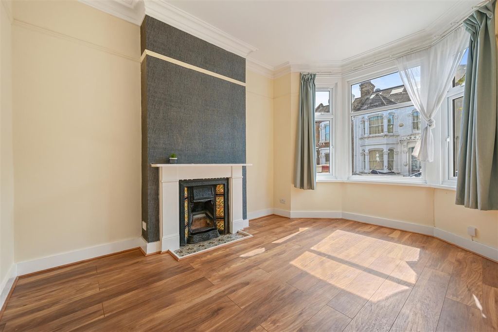 Property photo 2 of 16