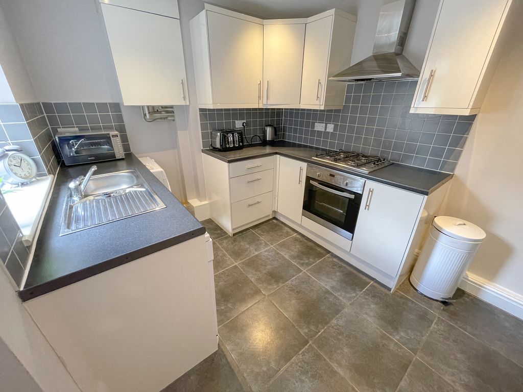 Property photo 1 of 7 62 Ling(3)