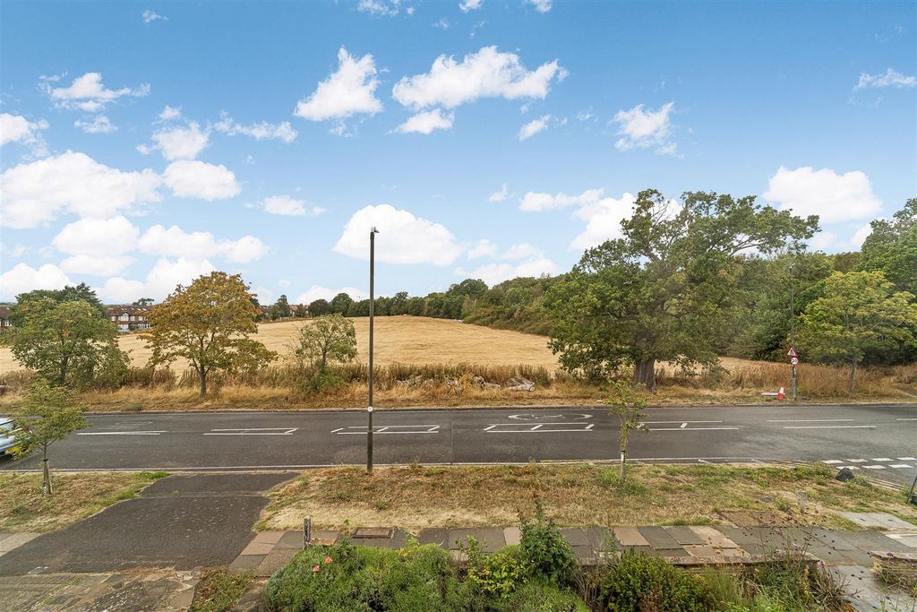 Property photo 3 of 17 Cannon Hill Lane, 301 (20Of44)-31.Jpg