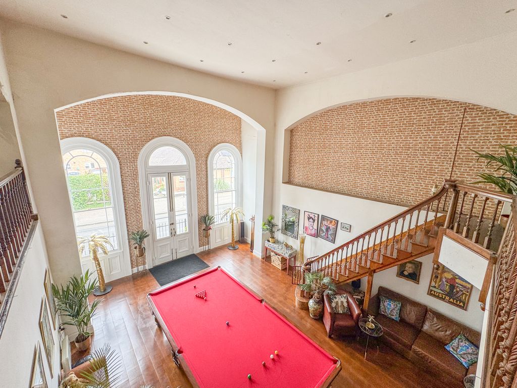 Property photo 2 of 62 View Of Spa Room