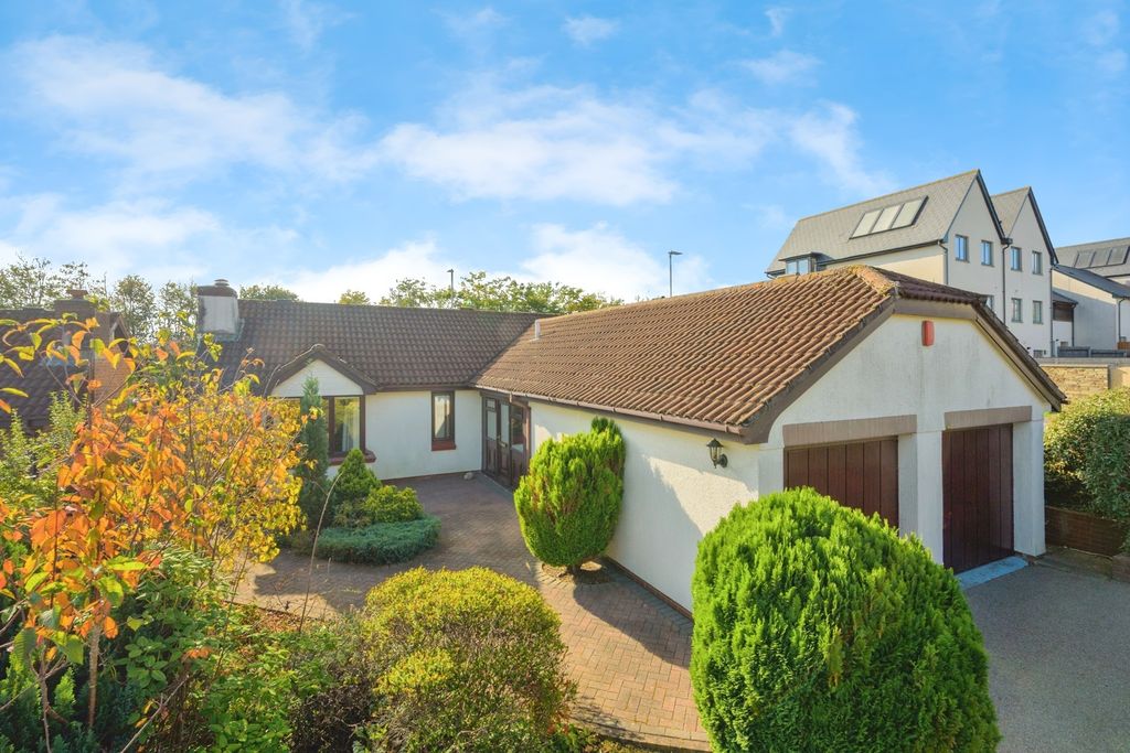 Property photo 1 of 17 Photo