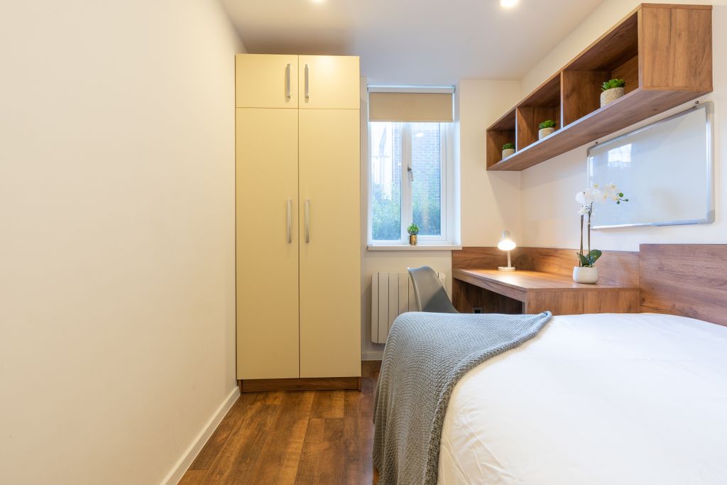 Property photo 3 of 14 Jesmond View Block B Flat 3 Bedroom 2