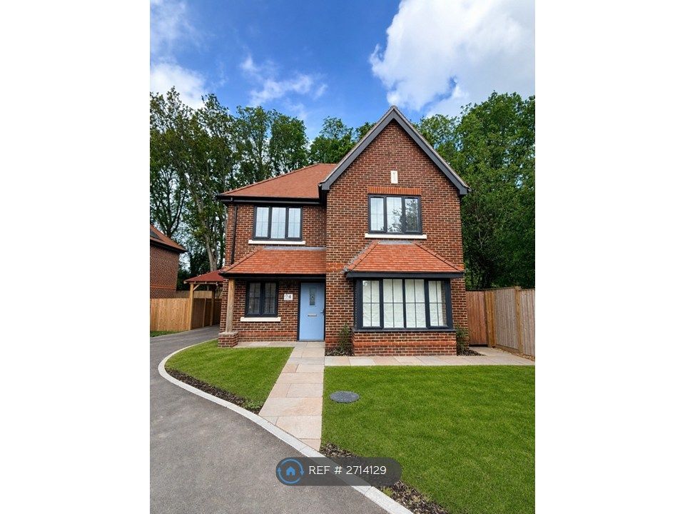 Property photo 1 of 19 4 Hedgerows