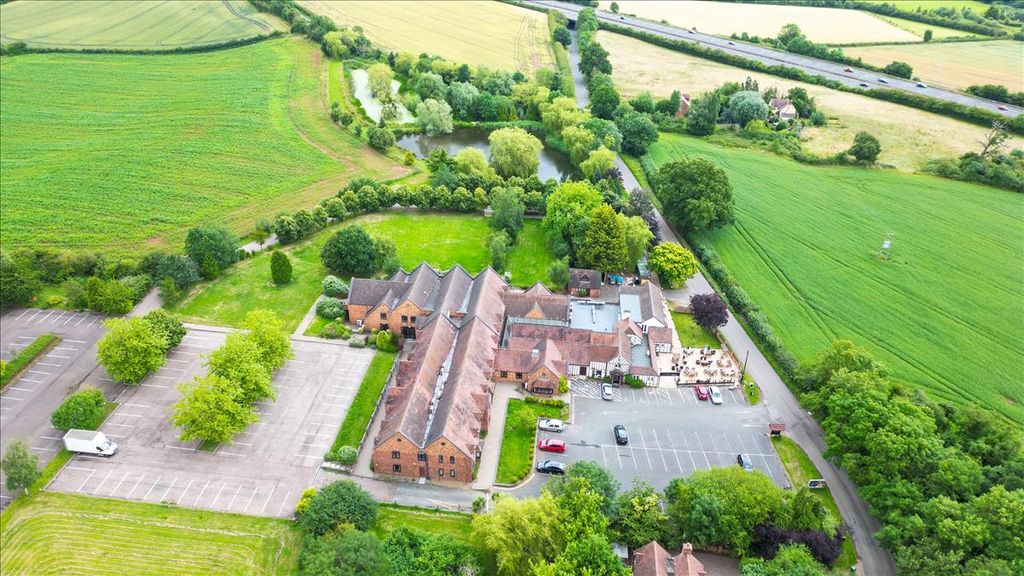 Property photo 3 of 7