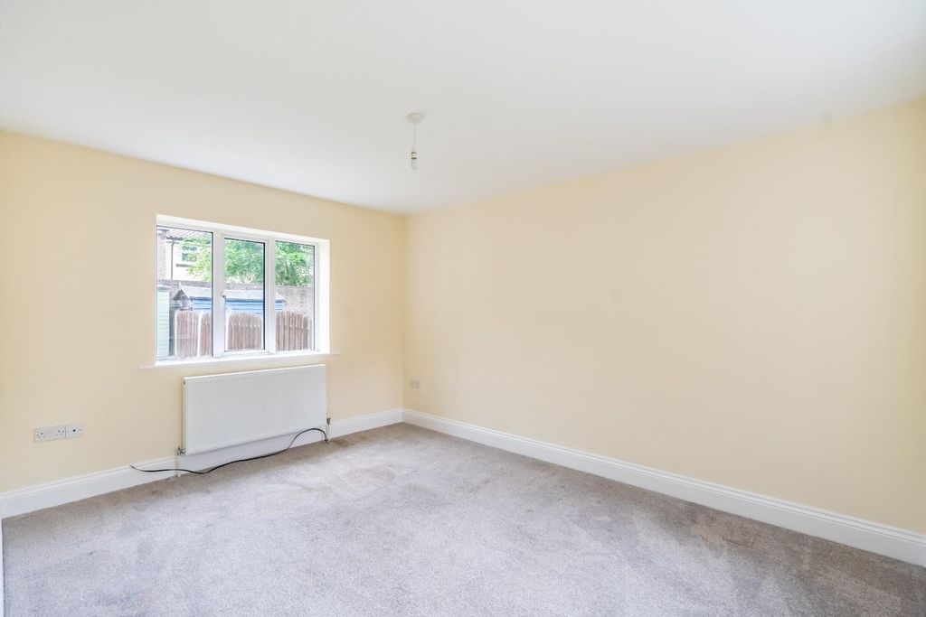 Property photo 3 of 14 80Pl-2.Jpg