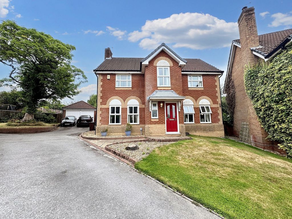 Property photo 1 of 42