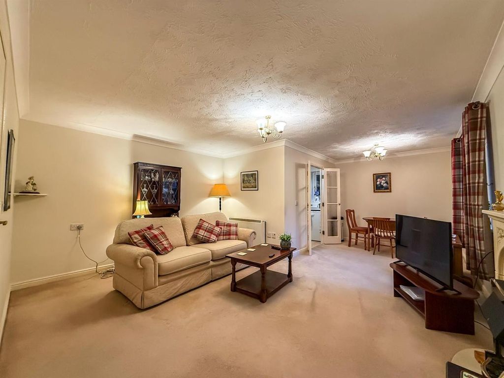 Property photo 3 of 9