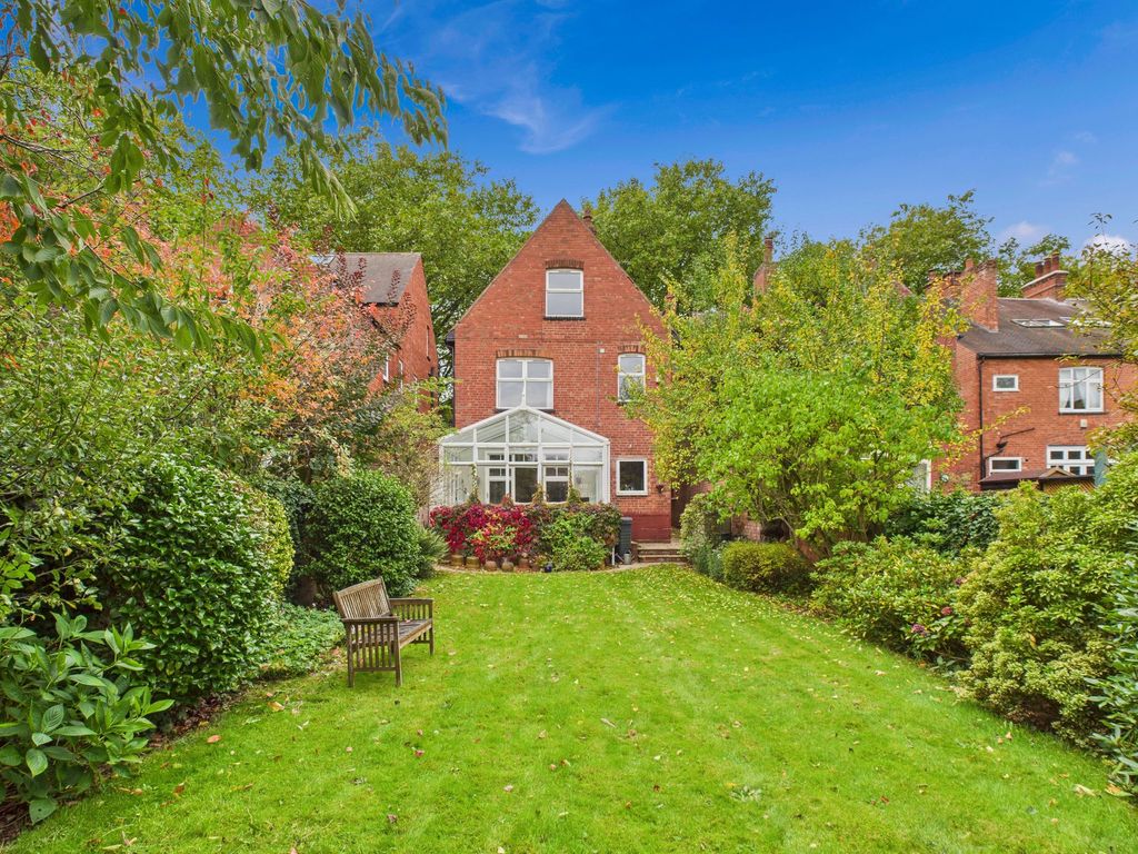 Property photo 2 of 37 Rear Garden