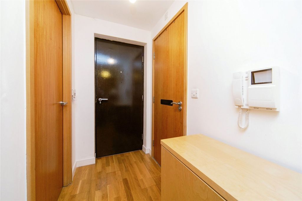 Property photo 3 of 17 Picture No. 03