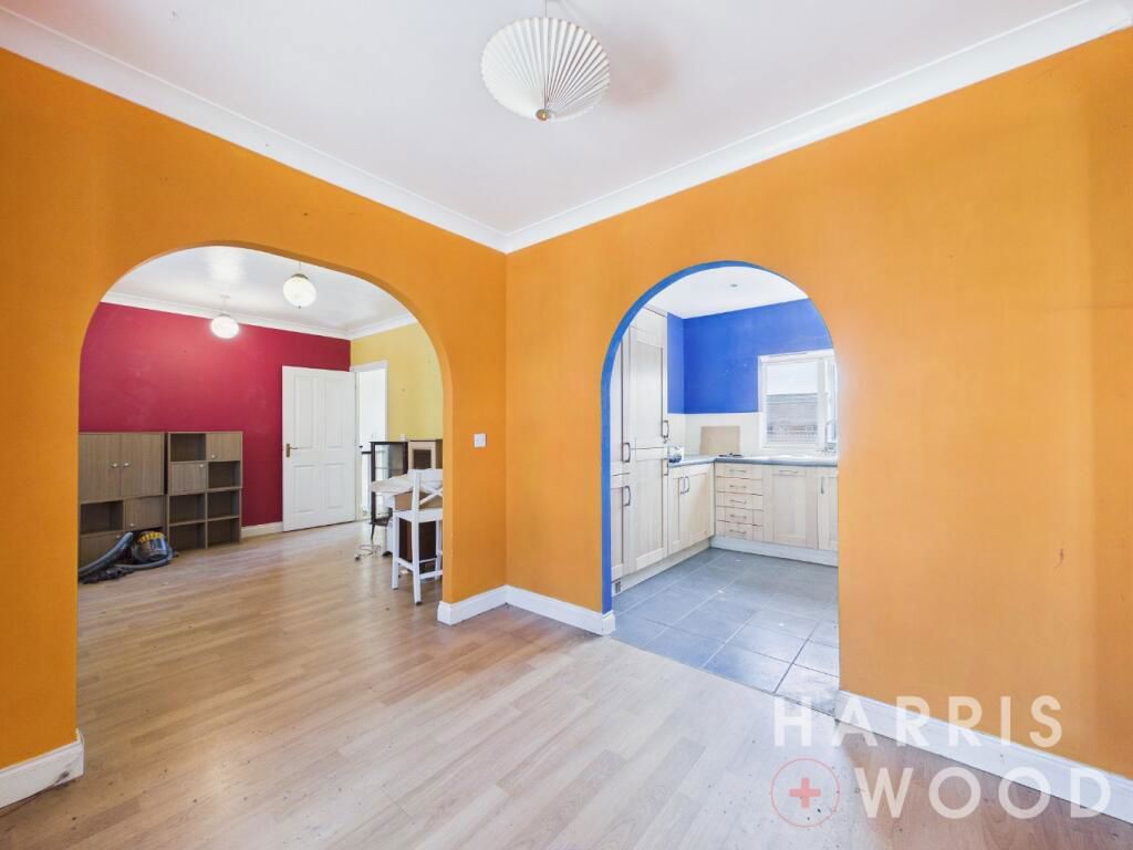 Property photo 3 of 17