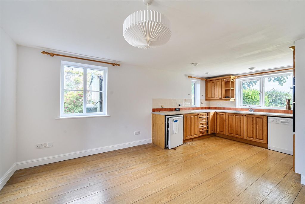 Property photo 3 of 16 1473489-10-6A2837760A0Db.Jpg