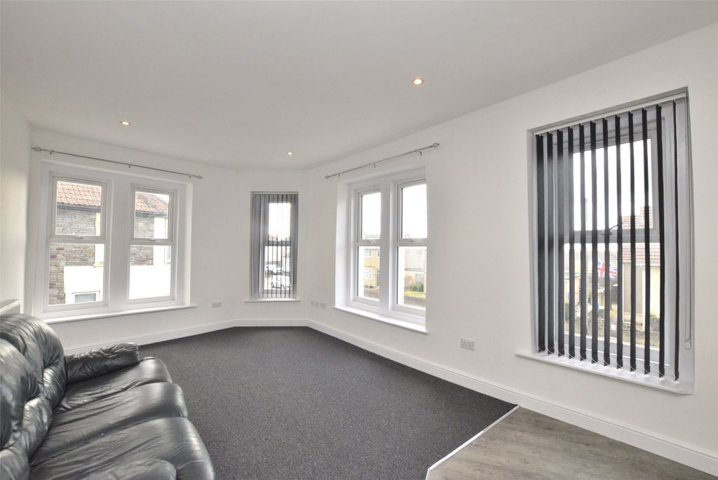 Property photo 1 of 6 Front Room