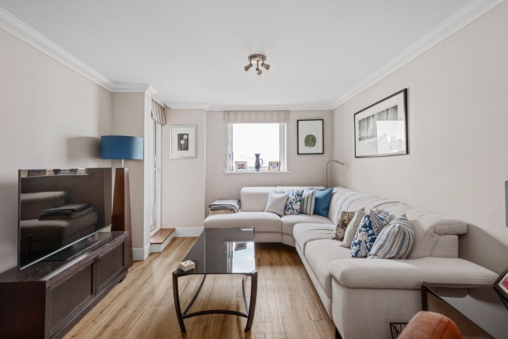 Property photo 1 of 14 094A3862