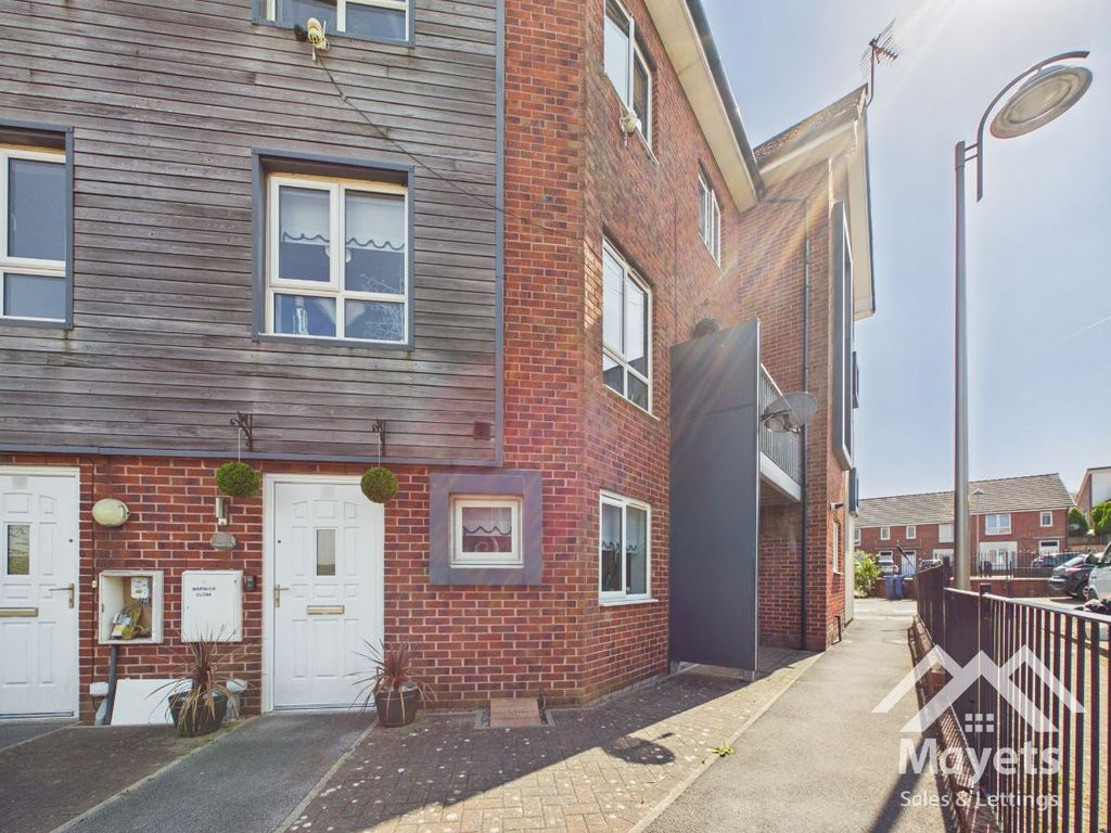 Property photo 2 of 30