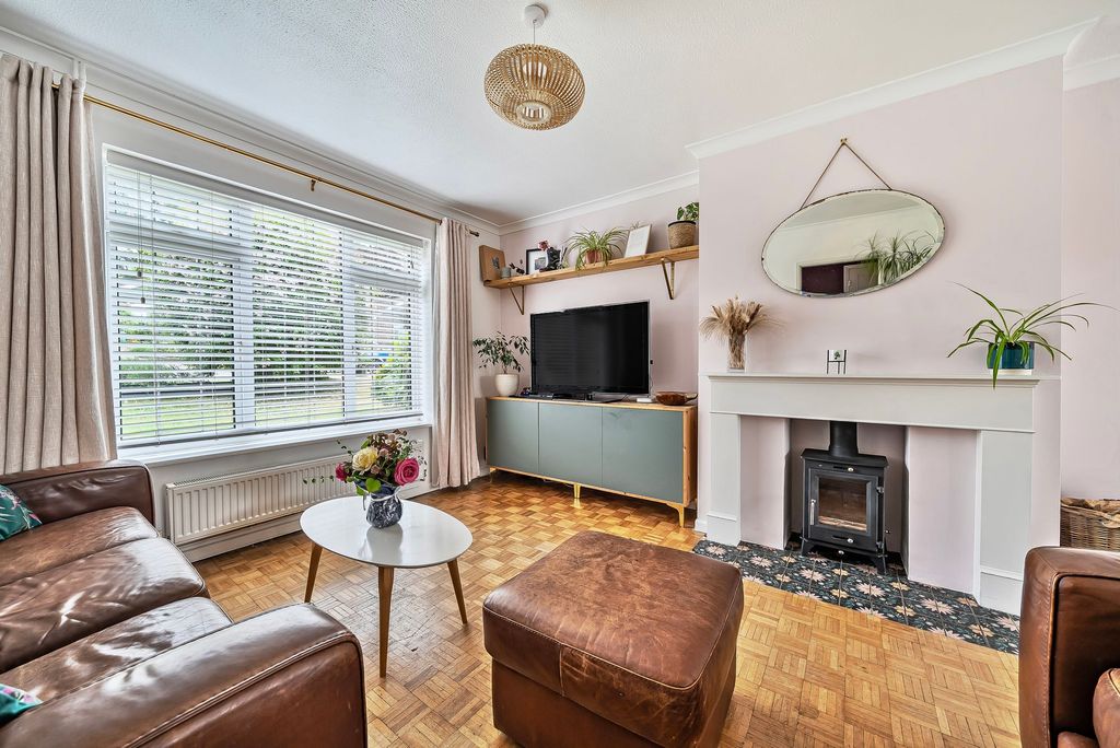 Property photo 2 of 18