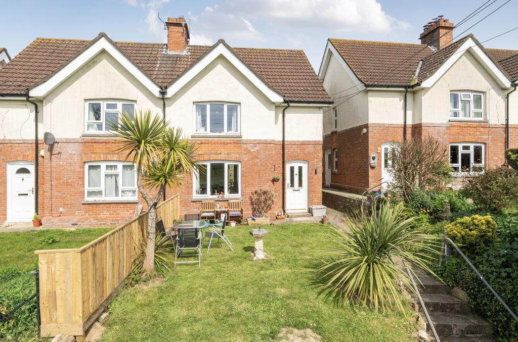 Property photo 1 of 25 1449689-1-69E8d43...